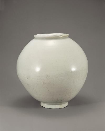 백자 달항아리 이미지